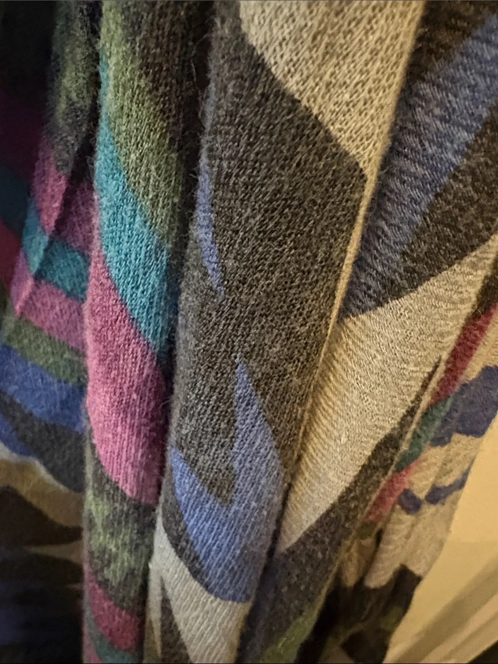 Steve Madden Blue Pink Green Geometric scarf